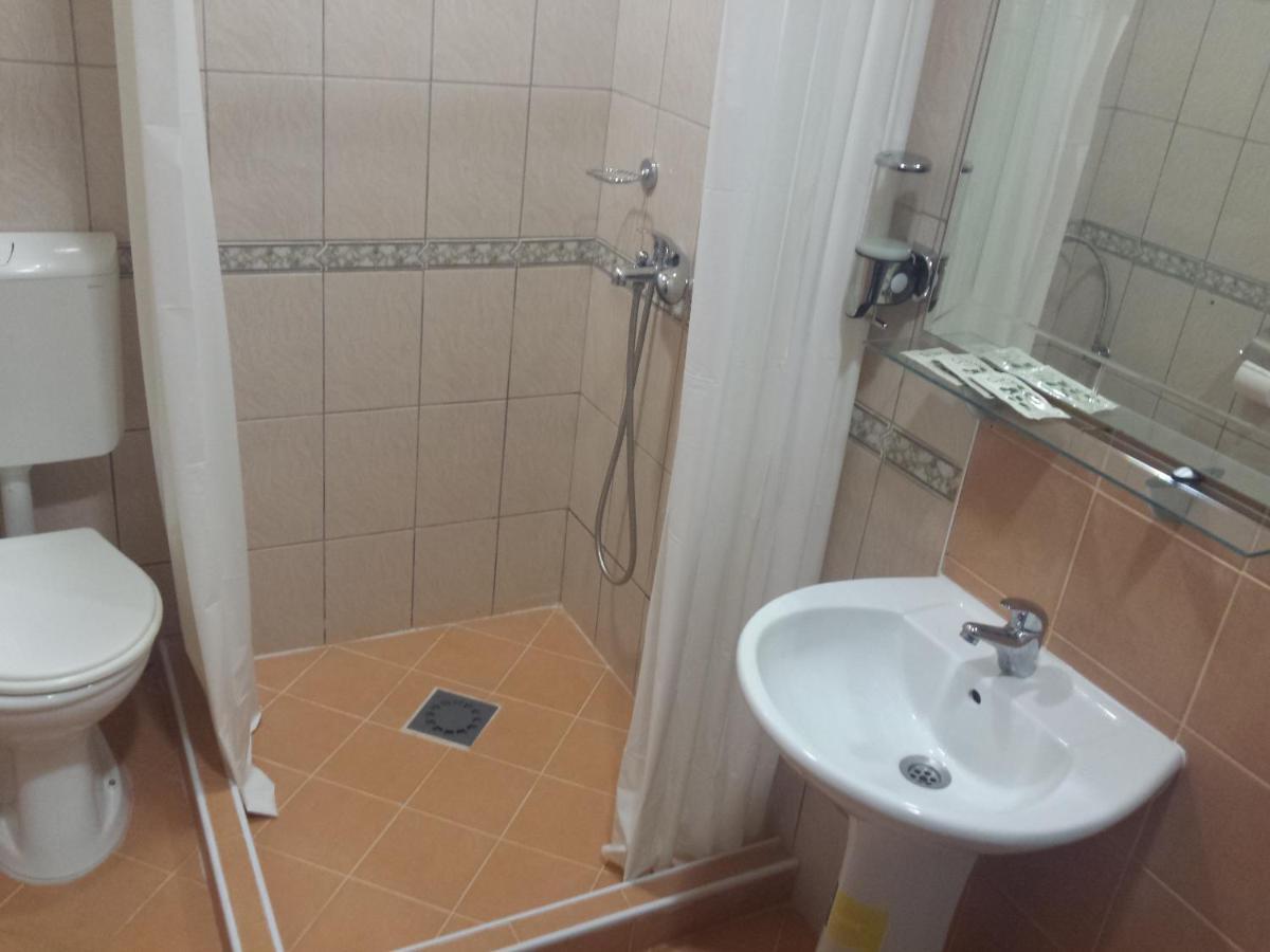 Guest House Ginek Ohrid Ruang foto