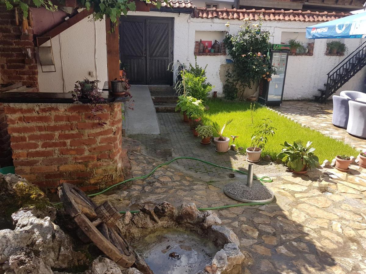 Guest House Ginek Ohrid Bagian luar foto